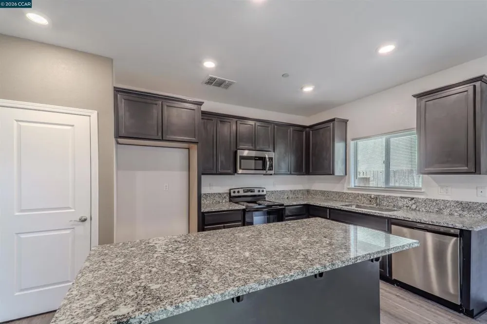 723 Phillipi Way Sacramento, CA 95838