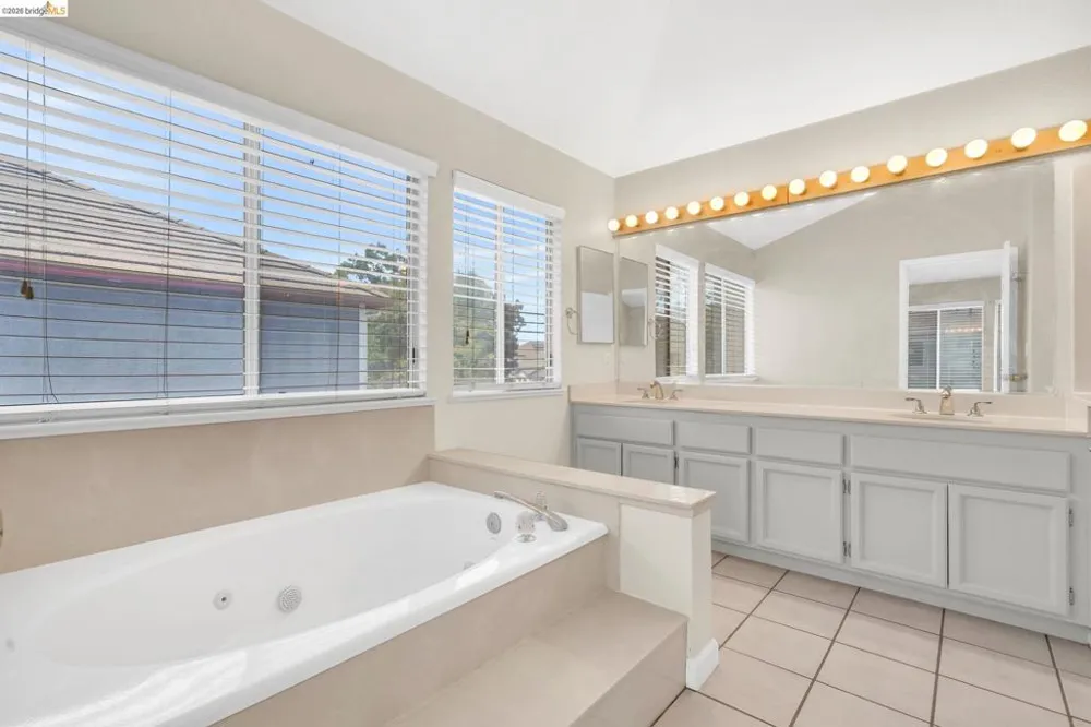 880 WOODSONG LANE Brentwood, CA 94513