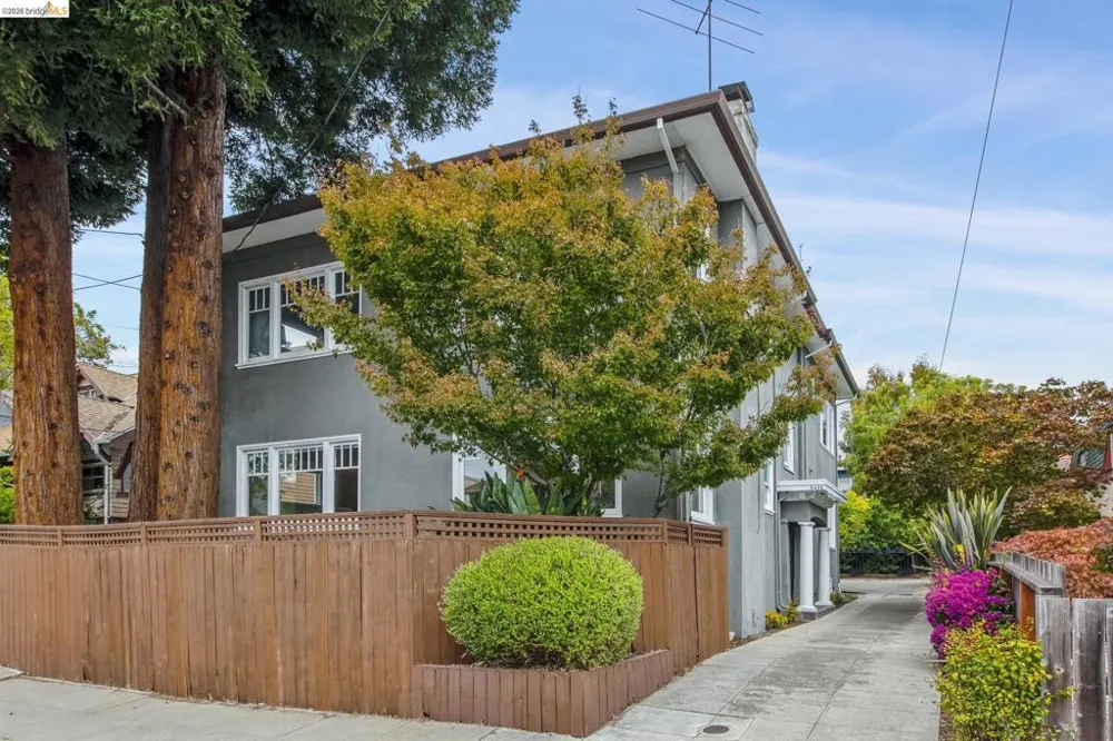 6426 Benvenue Ave #1 Oakland, CA 94618
