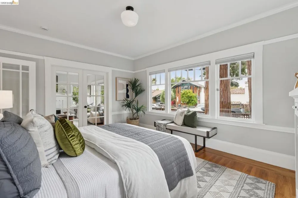 6426 Benvenue Ave #1 Oakland, CA 94618