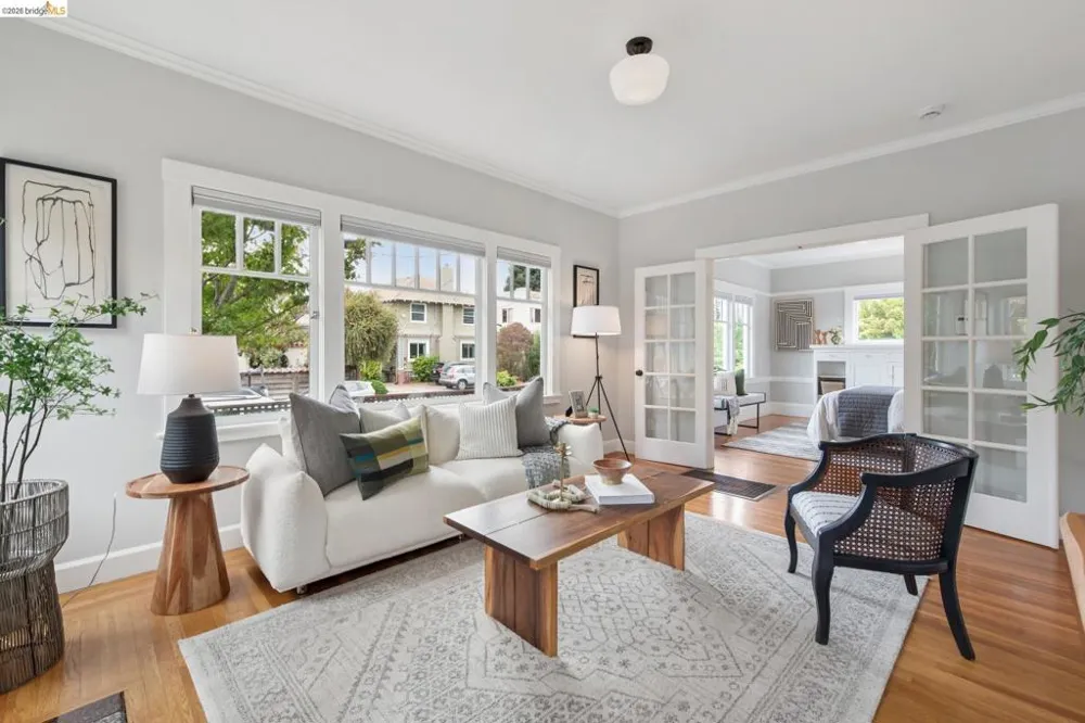6426 Benvenue Ave #1 Oakland, CA 94618
