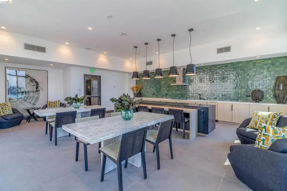 260 Brooklyn Basin Way #419 Oakland, CA 94606