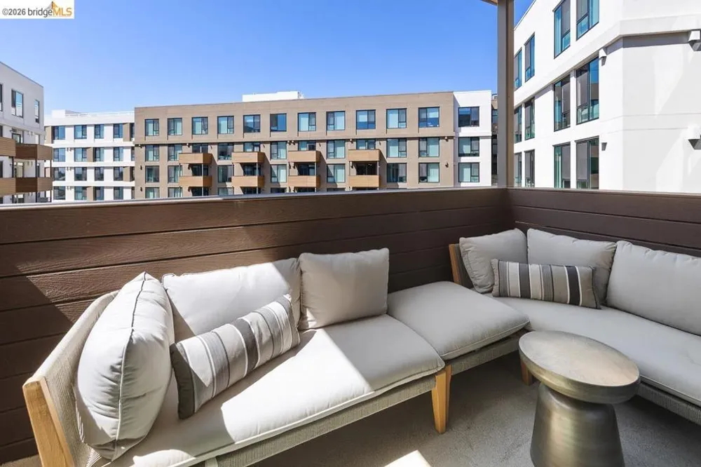 260 Brooklyn Basin Way #419 Oakland, CA 94606