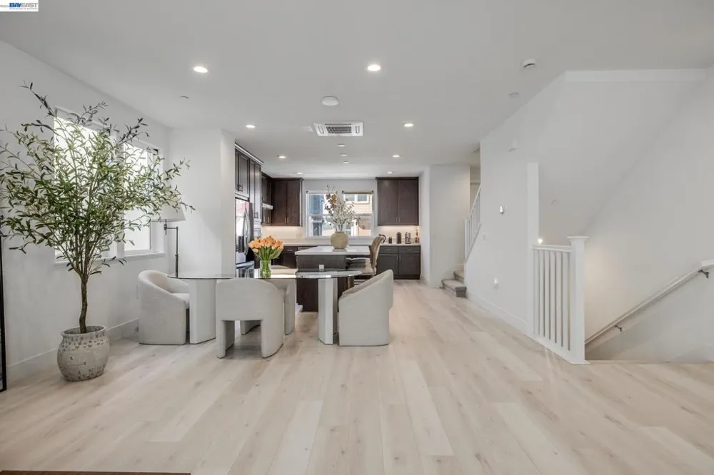 1207 Lorenzini Loop San Ramon, CA 94583