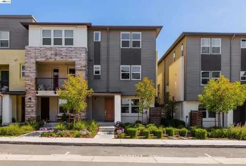 1207 Lorenzini Loop