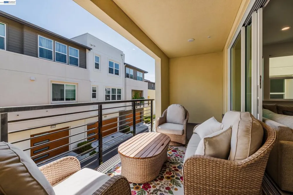 1207 Lorenzini Loop San Ramon, CA 94583