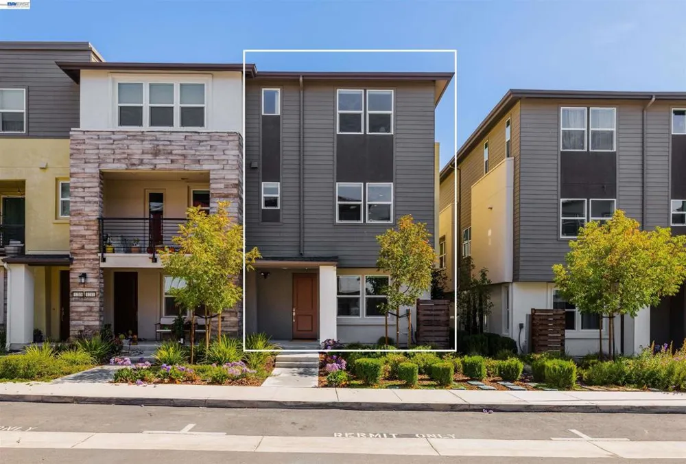 1207 Lorenzini Loop San Ramon, CA 94583