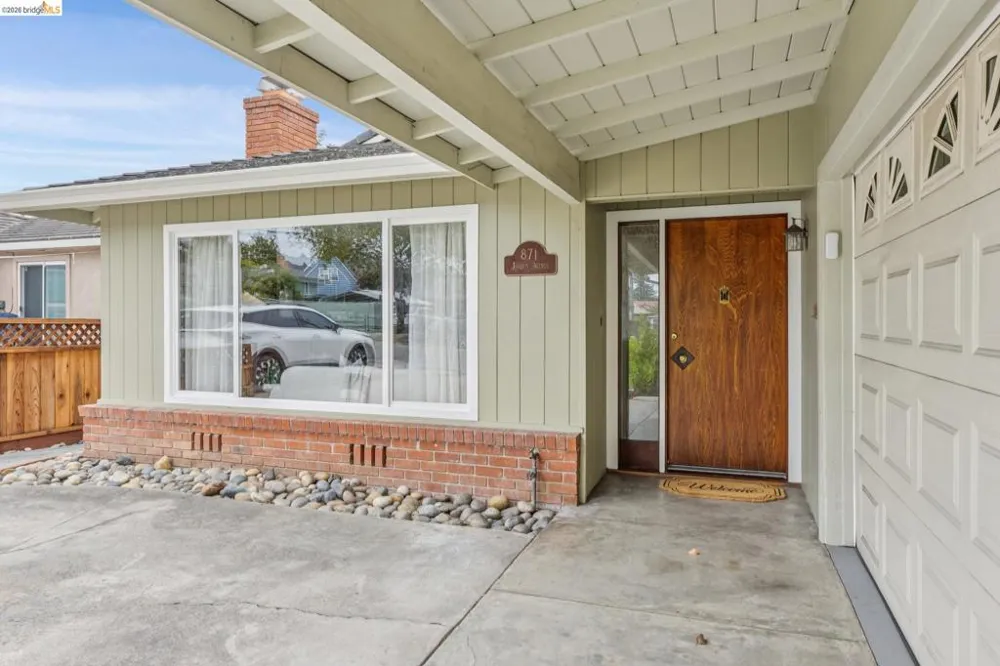 871 Joaquin Ave San Leandro, CA 94577