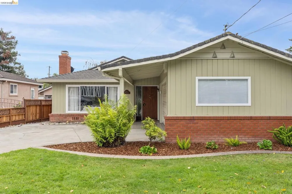871 Joaquin Ave San Leandro, CA 94577