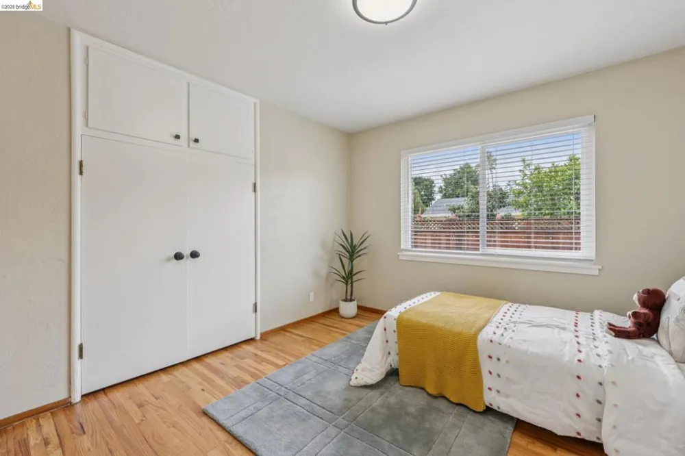 871 Joaquin Ave San Leandro, CA 94577