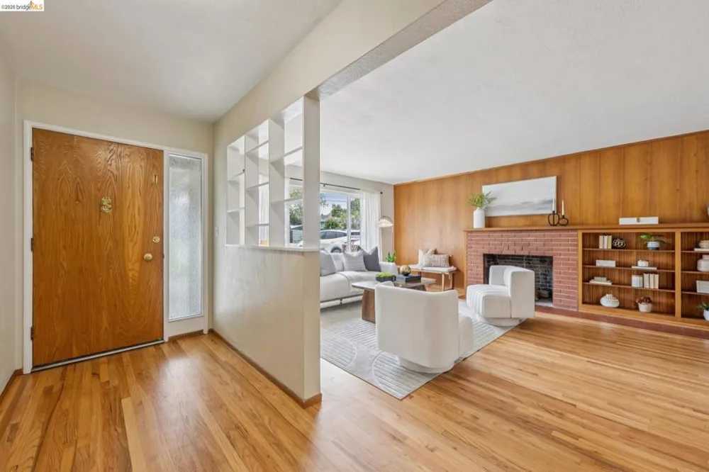 871 Joaquin Ave San Leandro, CA 94577