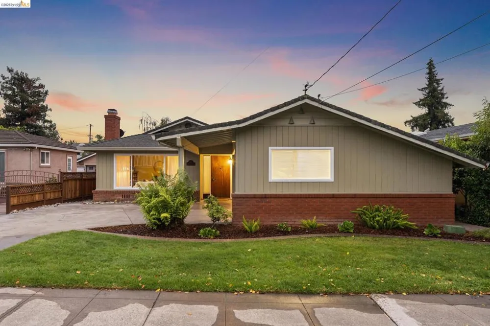 871 Joaquin Ave San Leandro, CA 94577