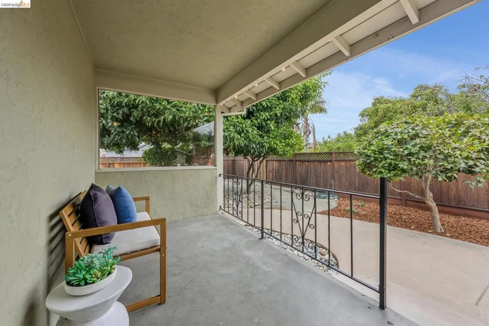 871 Joaquin Ave San Leandro, CA 94577