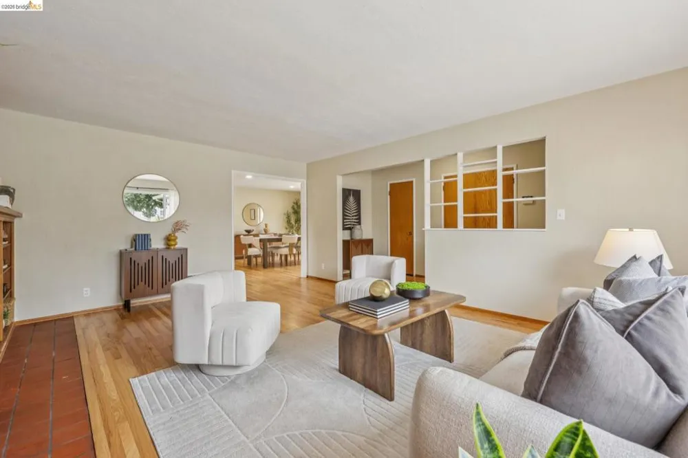871 Joaquin Ave San Leandro, CA 94577