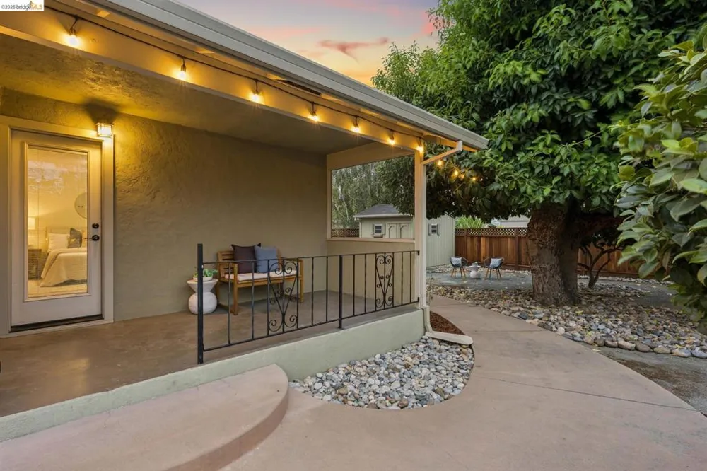 871 Joaquin Ave San Leandro, CA 94577