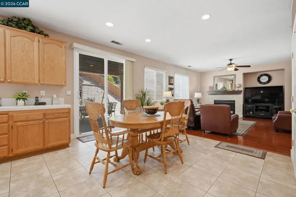 1325 San Lucas Dr Pittsburg, CA 94565
