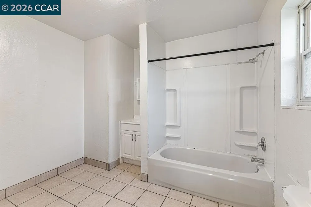 1419 Esmond Ave Richmond, CA 94801