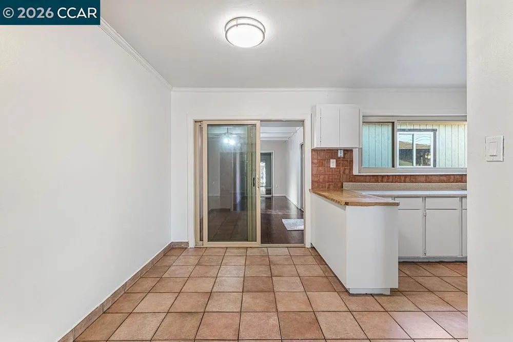 1419 Esmond Ave Richmond, CA 94801