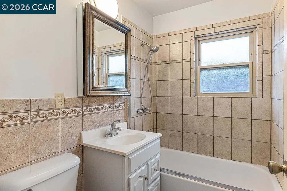 1419 Esmond Ave Richmond, CA 94801
