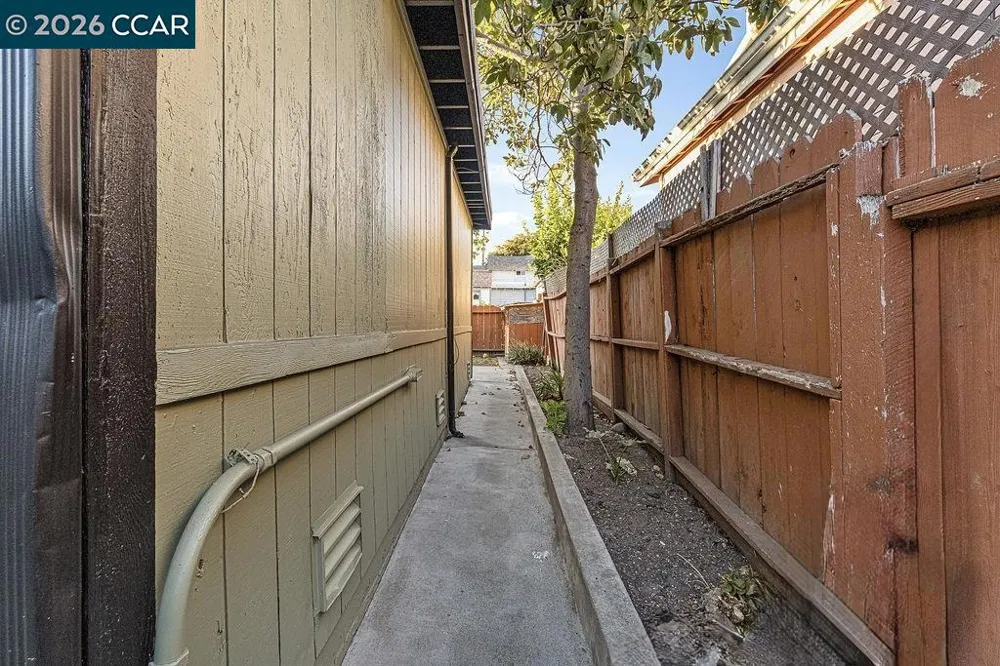1419 Esmond Ave Richmond, CA 94801