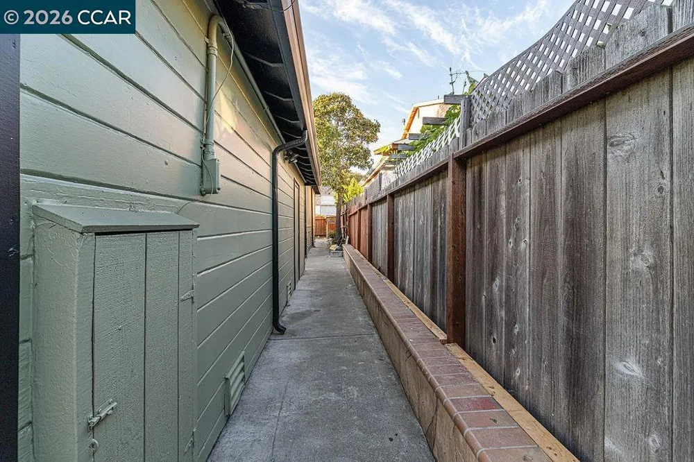 1419 Esmond Ave Richmond, CA 94801