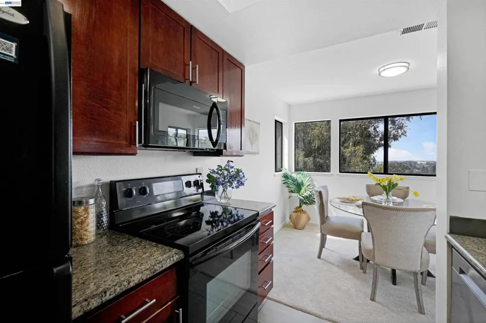 945 Fletcher ln #A331 Hayward, CA 94544