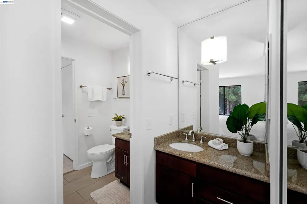 945 Fletcher ln #A331 Hayward, CA 94544