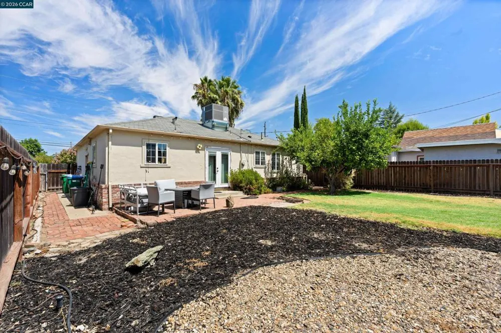 606 W Turner Rd Lodi, CA 95240