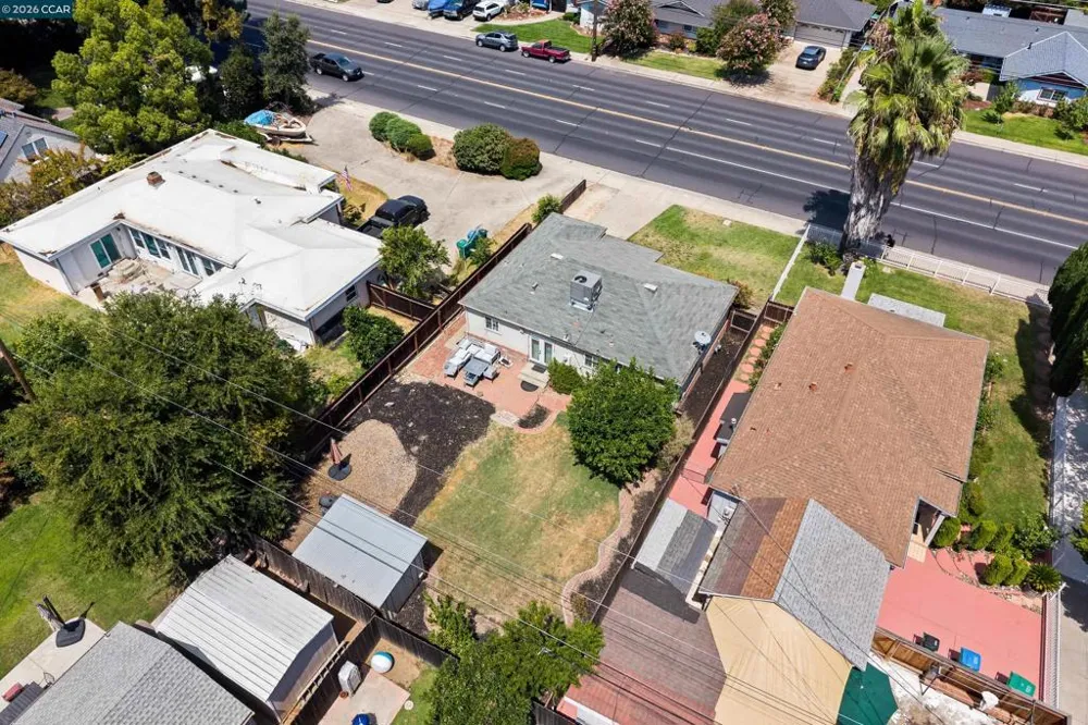 606 W Turner Rd Lodi, CA 95240