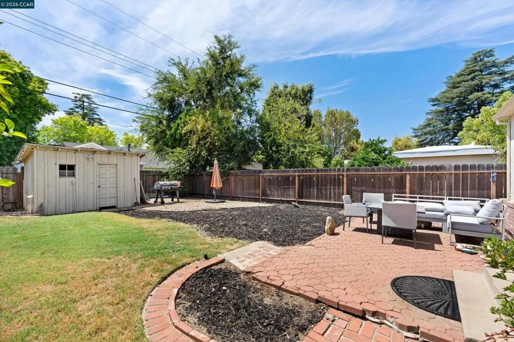606 W Turner Rd Lodi, CA 95240