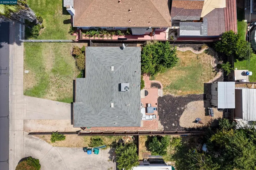 606 W Turner Rd Lodi, CA 95240
