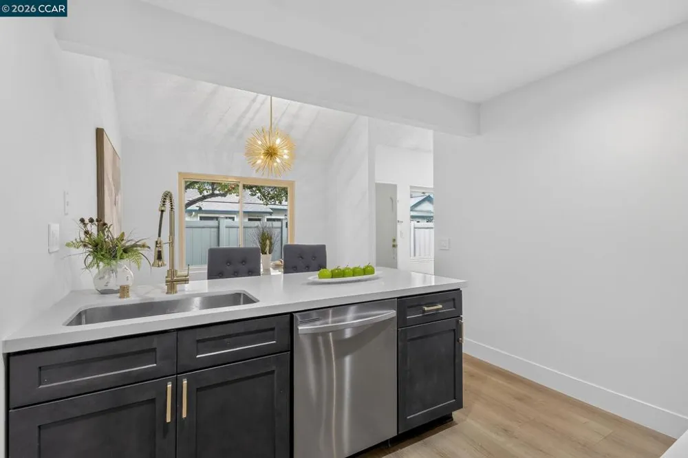 6466 Meadow Pines Avenue Rohnert Park, CA 94928