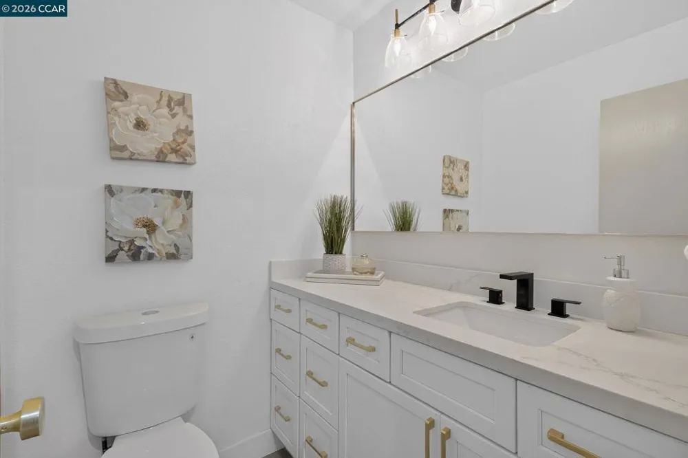 6466 Meadow Pines Avenue Rohnert Park, CA 94928