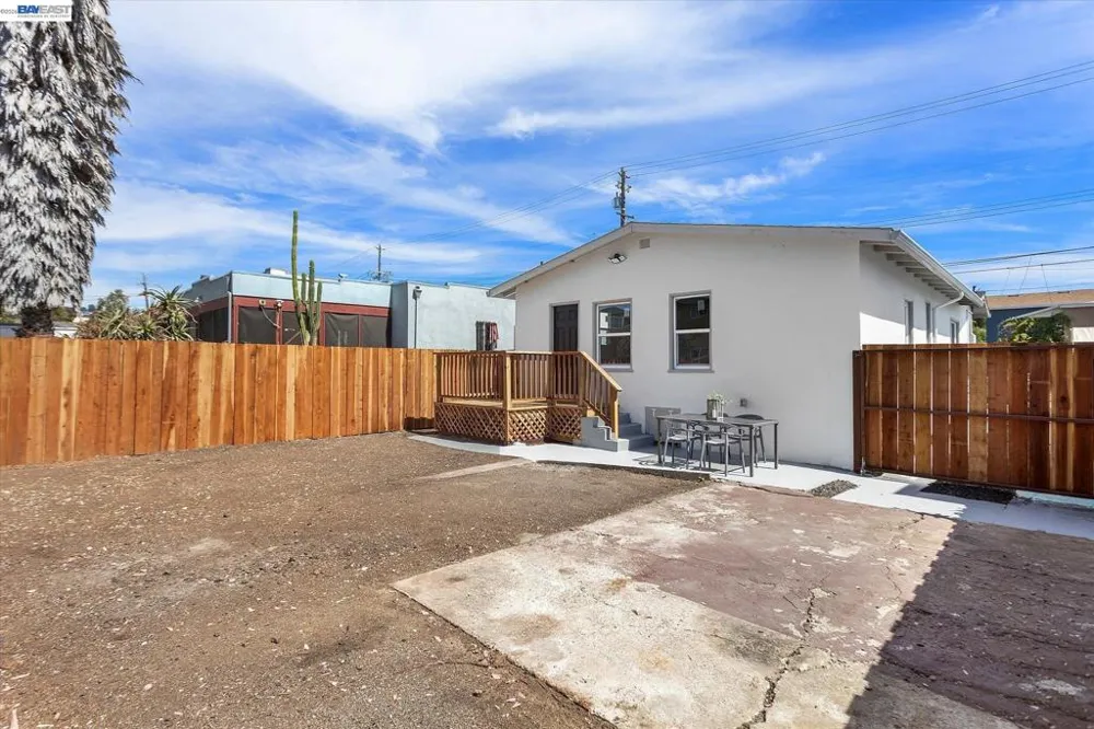 1707 78Th Ave Oakland, CA 94621