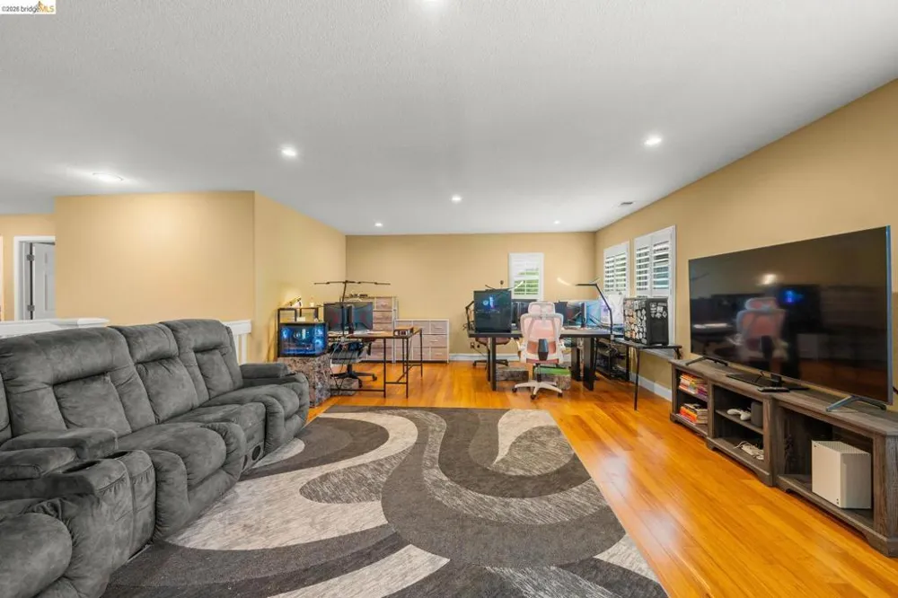 516 Malicoat Ave Oakley, CA 94561