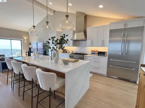 8 Starview Dr