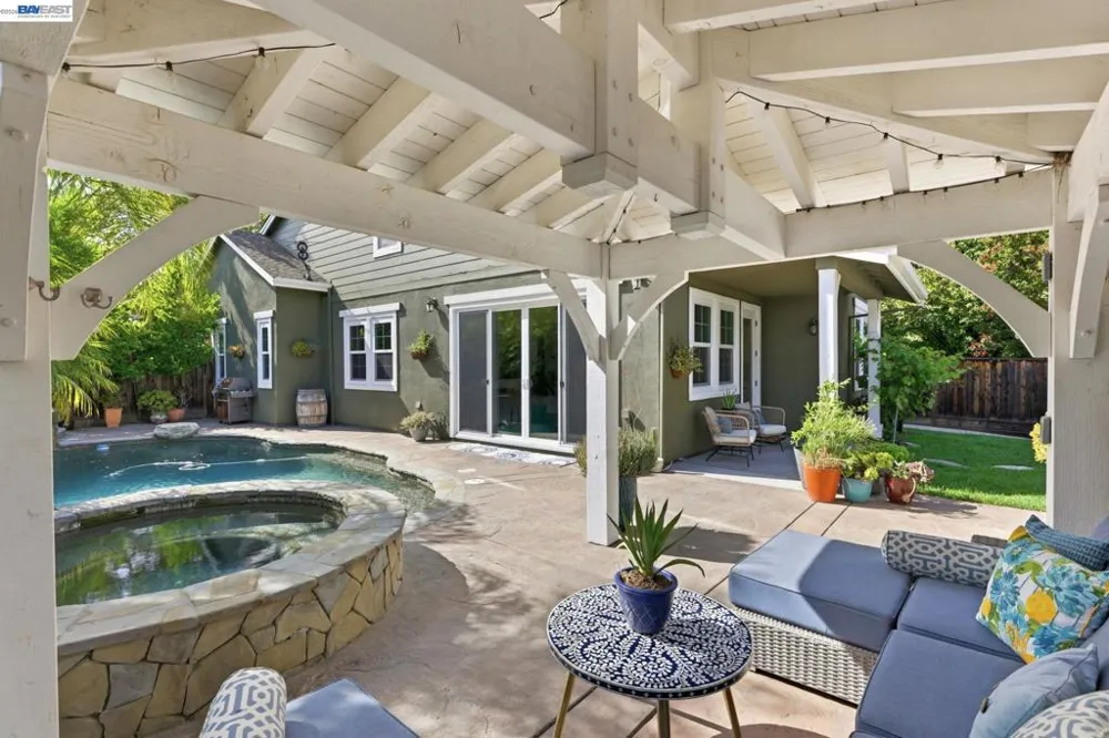 2491 Decker Ln Livermore, CA 94550