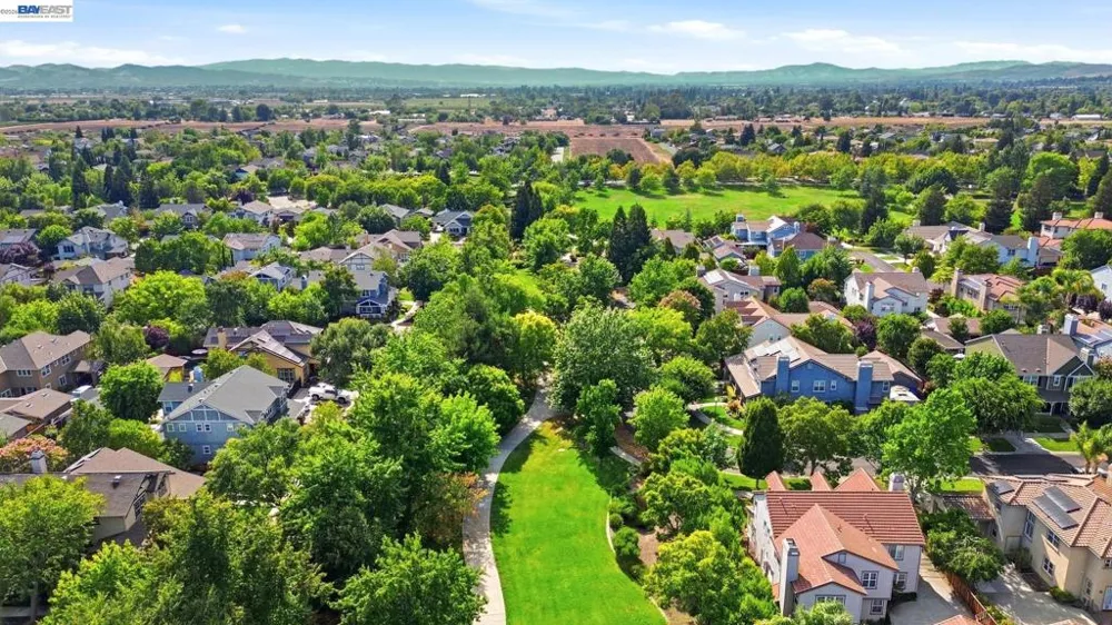 2491 Decker Ln Livermore, CA 94550