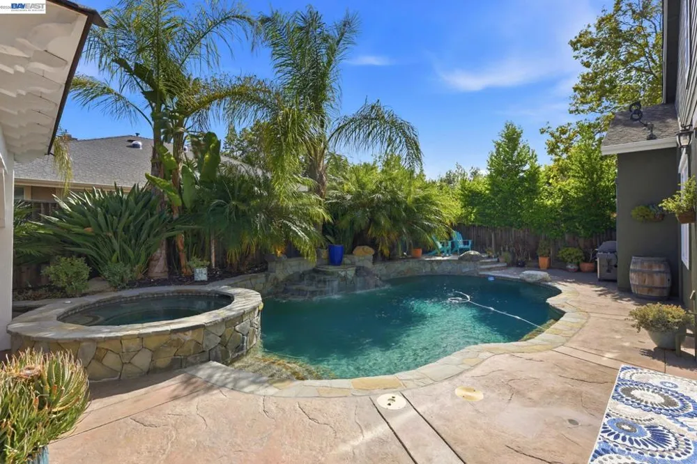 2491 Decker Ln Livermore, CA 94550