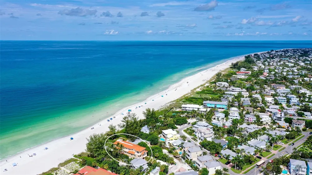 106 74TH STREET #100 Holmes Beach, FL 34217