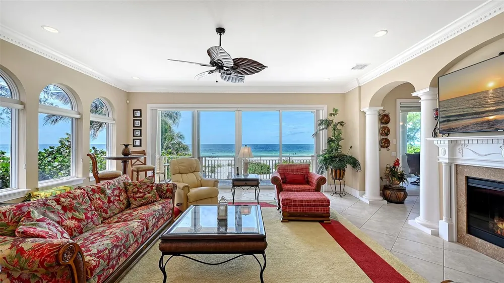 106 74TH STREET #100 Holmes Beach, FL 34217