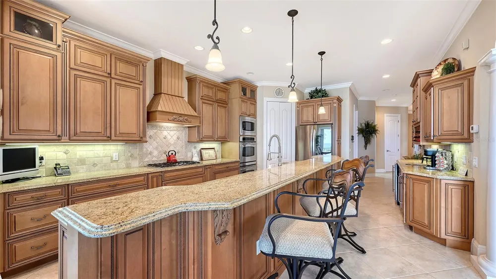106 74TH STREET #100 Holmes Beach, FL 34217