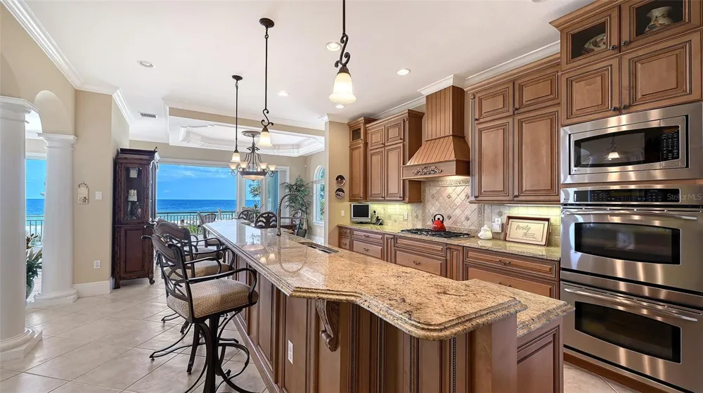 106 74TH STREET #100 Holmes Beach, FL 34217