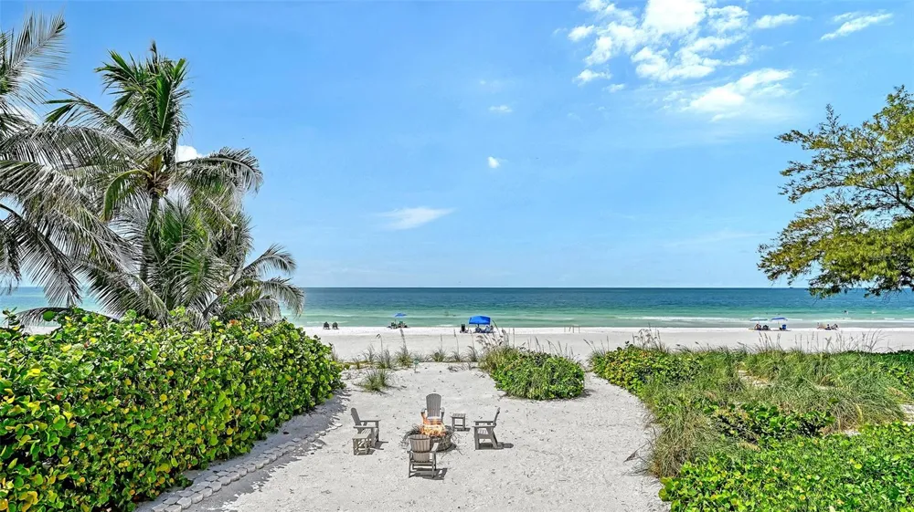 106 74TH STREET #100 Holmes Beach, FL 34217