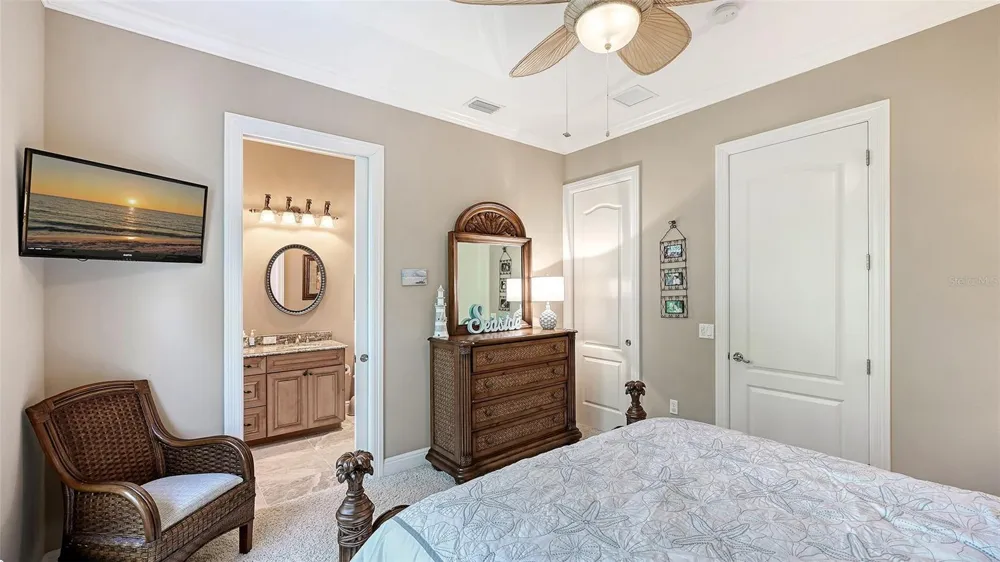 106 74TH STREET #100 Holmes Beach, FL 34217