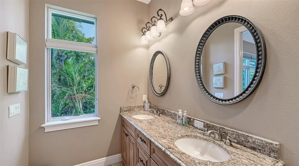 106 74TH STREET #100 Holmes Beach, FL 34217