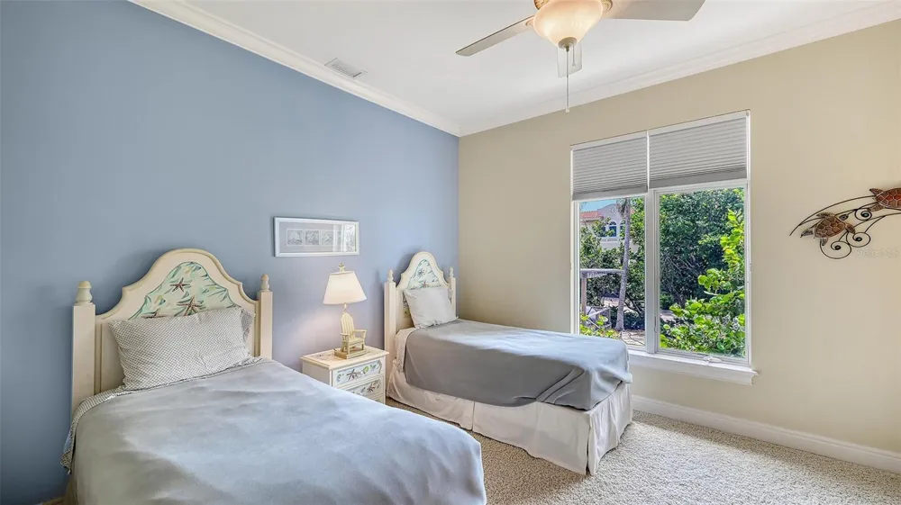 106 74TH STREET #100 Holmes Beach, FL 34217