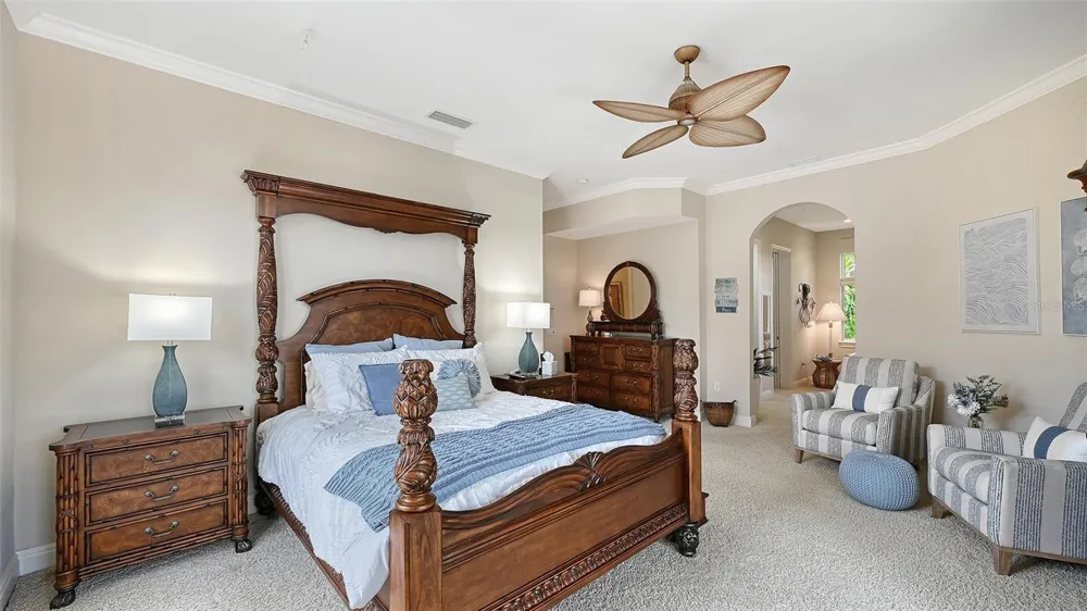 106 74TH STREET #100 Holmes Beach, FL 34217