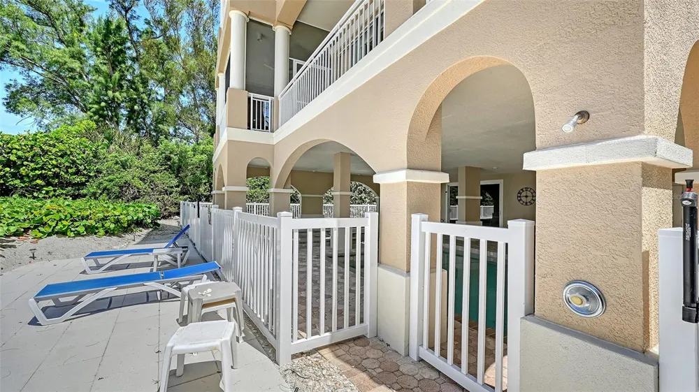 106 74TH STREET #100 Holmes Beach, FL 34217