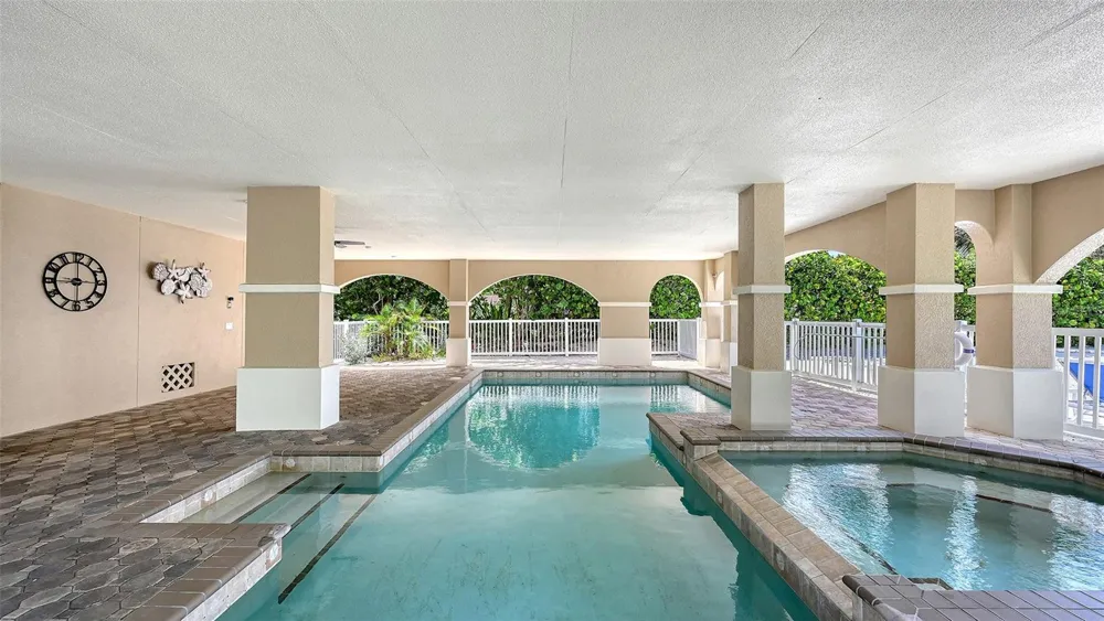 106 74TH STREET #100 Holmes Beach, FL 34217